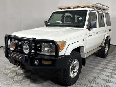 2011 Toyota Land Cruiser 76 4.2 D Station Wagon