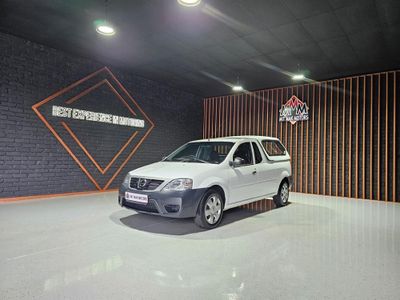 2023 Nissan NP200 1.6 A/C Safety Pack