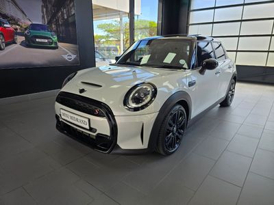 2022 MINI Hatch Cooper S 5-dr Auto