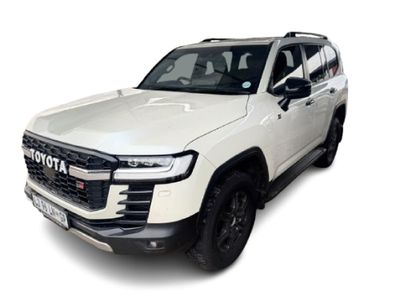 2023 Toyota Land Cruiser 300 V6 3.5 T GR-S