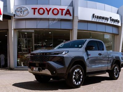 2026 Toyota Hilux 2.8 GD-6 RB Raider X 4x4 Auto Extended Cab