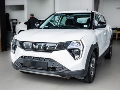 2025 Mahindra XUV 3XO 1.2T MX2 Auto