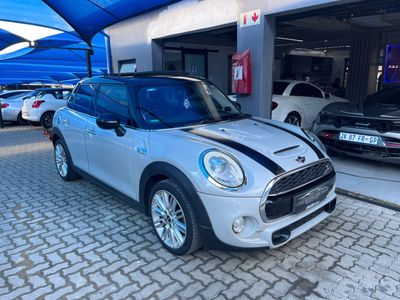 2016 MINI Hatch Cooper 5-dr Auto