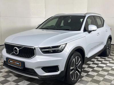 2021 Volvo XC40 T4 Momentum Auto