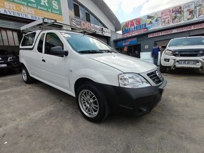 2022 Nissan NP200 1.6 A/C Safety Pack