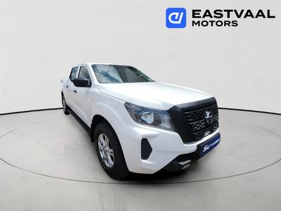 2022 Nissan Navara 2.5 DDTi SE Plus Double-Cab