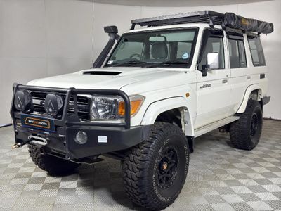 2014 Toyota Land Cruiser 76 4.5 D V8 Station Wagon