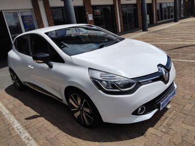 2014 Renault Clio IV 900T Dynamique 5-dr (66kW) (Petrol, Manual