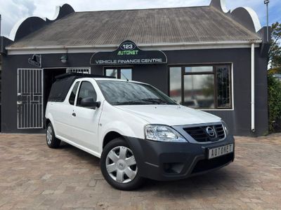 2023 Nissan NP200 1.6 A/C Safety Pack