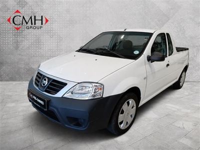 2023 Nissan NP200 1.6 A/C Safety Pack