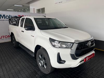 2022 Toyota Hilux 2.8 GD-6 Raised Body Legend 4x4 Auto Extended Cab