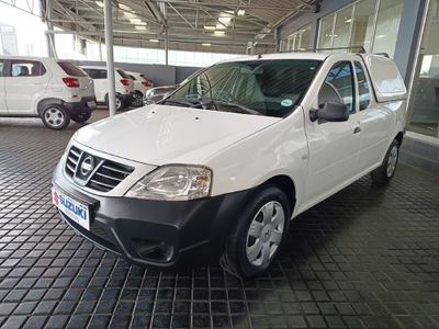 2022 Nissan NP200 1.6 A/C Safety Pack