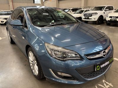 2014 Opel Astra 1.6T Cosmo