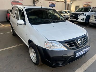 2020 Nissan NP200 1.6 A/C Safety Pack