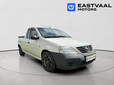 2019 Nissan NP200 1.6 A/C Safety Pack