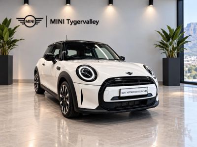 2023 MINI Hatch Cooper Auto