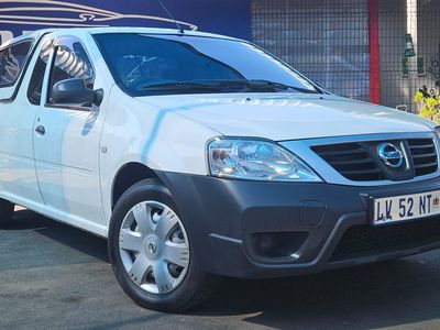 2019 Nissan NP200 1.6 A/C Safety Pack