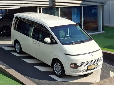 2022 Hyundai Staria 2.2d Executive Auto 11-Seat