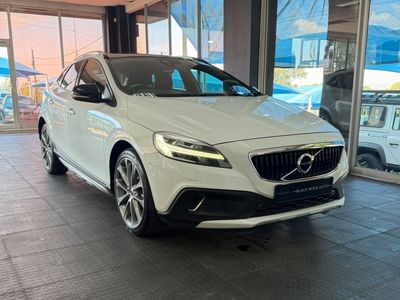 2019 Volvo V40 CC D3 Momentum Auto