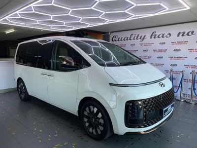 2022 Hyundai Staria 2.2d Luxury Auto