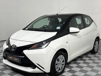 2016 Toyota Aygo 1.0 X-Play 5-dr