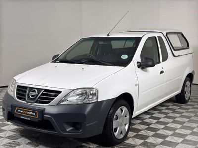 2023 Nissan NP200 1.6 A/C Safety Pack