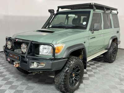2013 Toyota Land Cruiser 76 4.5 D V8 Station Wagon