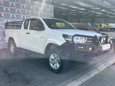 2017 Toyota Hilux 2.4 GD-6 Raised Body SRX Extended Cab