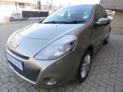 2013 Renault Clio III 1.6 Dynamique 5-dr