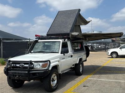 2018 Toyota Land Cruiser 79 4.2 D Single-Cab