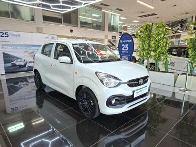 2025 Toyota Vitz 1.0 XR AMT