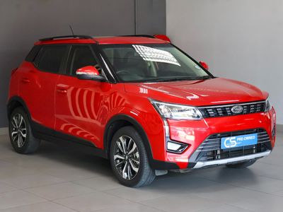 2022 Mahindra XUV 300 1.2T | W8