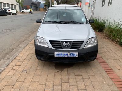 2016 Nissan NP200 1.6 A/C Safety Pack