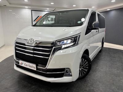 2022 Toyota Quantum 2.8 VX 6-seat