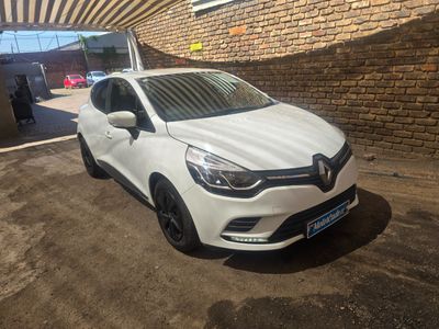 2020 Renault Clio IV 900T Expression 5-dr (66kW)