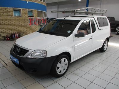 2023 Nissan NP200 1.6 A/C Safety Pack