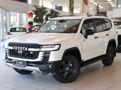 2026 Toyota Land Cruiser 300 V6 3.5T 1M Hev GR-S