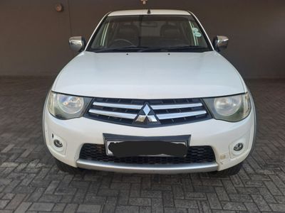 2012 Mitsubishi Triton 2.5 DI-D Double-Cab