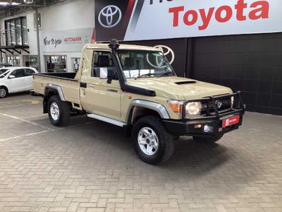 2017 Toyota Land Cruiser 79 4.5 D Single-Cab