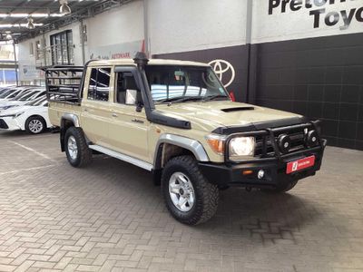 2016 Toyota Land Cruiser 79 4.5 D Double-Cab