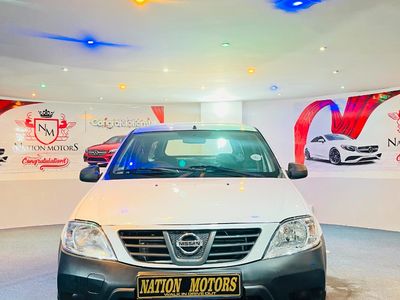 2016 Nissan NP200 1.6 A/C Safety Pack