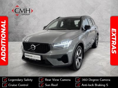 2026 Volvo XC40 B4 Plus Dark Geartronic Mild-Hybrid