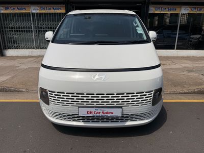 2024 Hyundai Staria 2.2d Luxury Auto
