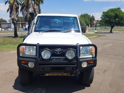 2010 Toyota Land Cruiser 79 4.0 Single-Cab