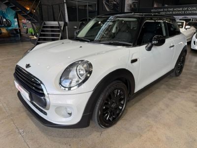 2017 MINI Hatch Cooper Auto