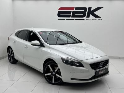 2015 Volvo V40 T3 R-Design