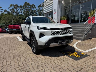 2026 Toyota Hilux 2.8 GD-6 RB Raider X 4x4 Auto Extended Cab