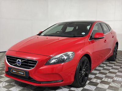2015 Volvo V40 T4 Excel