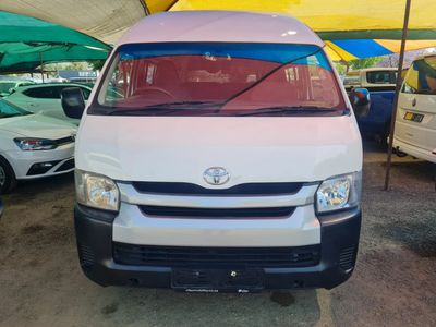 2018 Toyota Quantum 16 seater