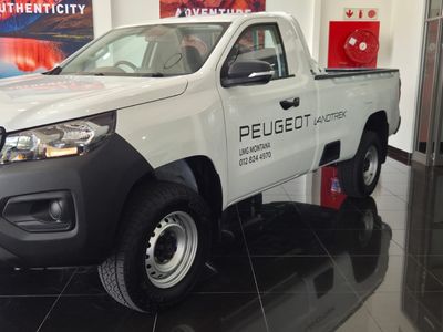 2026 Peugeot Landtrek DEMO